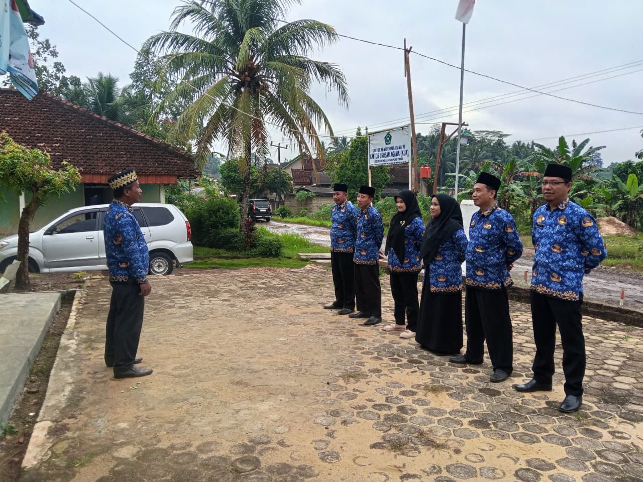 Semangat Pemuda! KUA Melinting Gelar Apel Peringati Hari Sumpah Pemuda ke-97 Tahun 2025