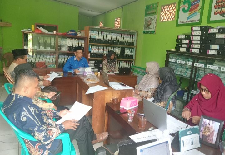 KUA Way Bungur Gelar Rapat Koordinasi Pelayanan Isbat Nikah