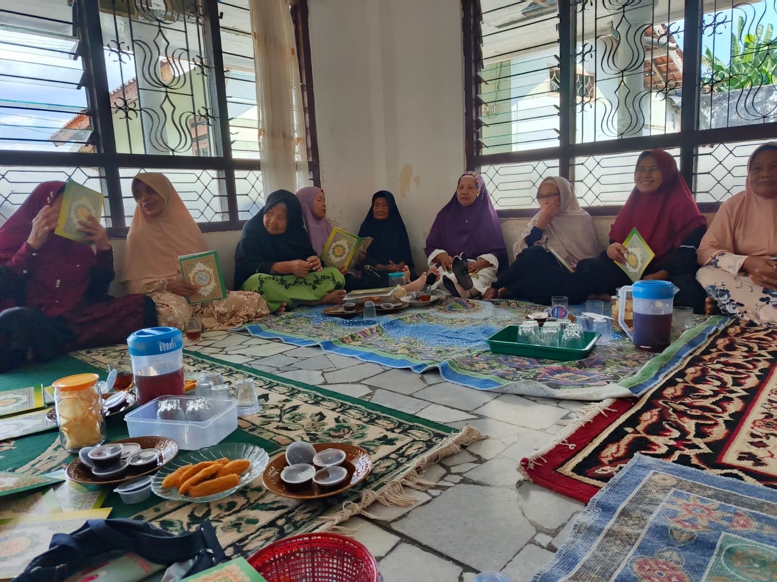 Syiarkan Nilai Syukur, Penyuluh KUA Batanghari Isi Tausiyah dalam Khotmil Qur’an