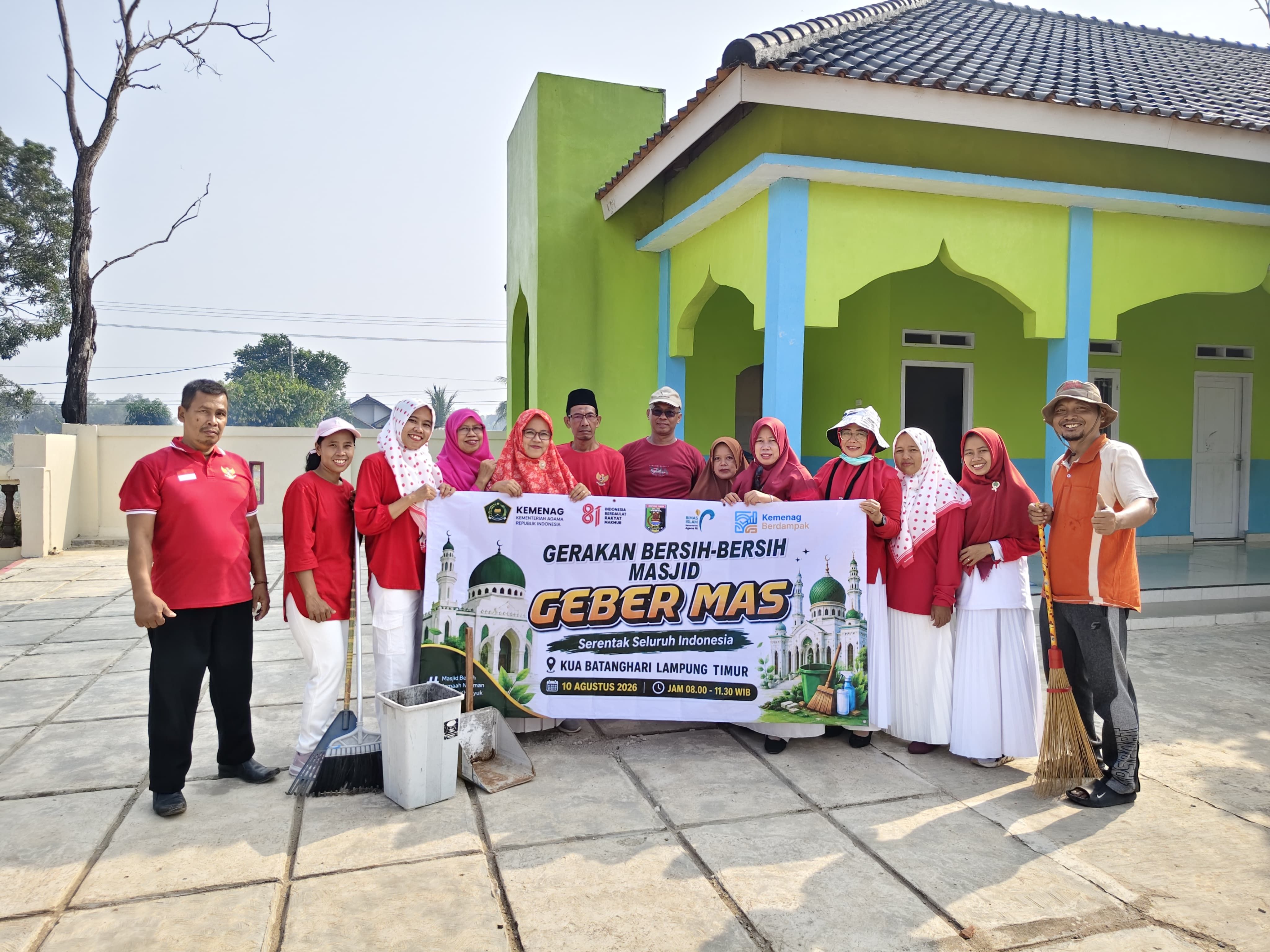 KUA Batanghari dan Masyarakat Kompak Sukseskan Kick Off Geber Mas Nasional