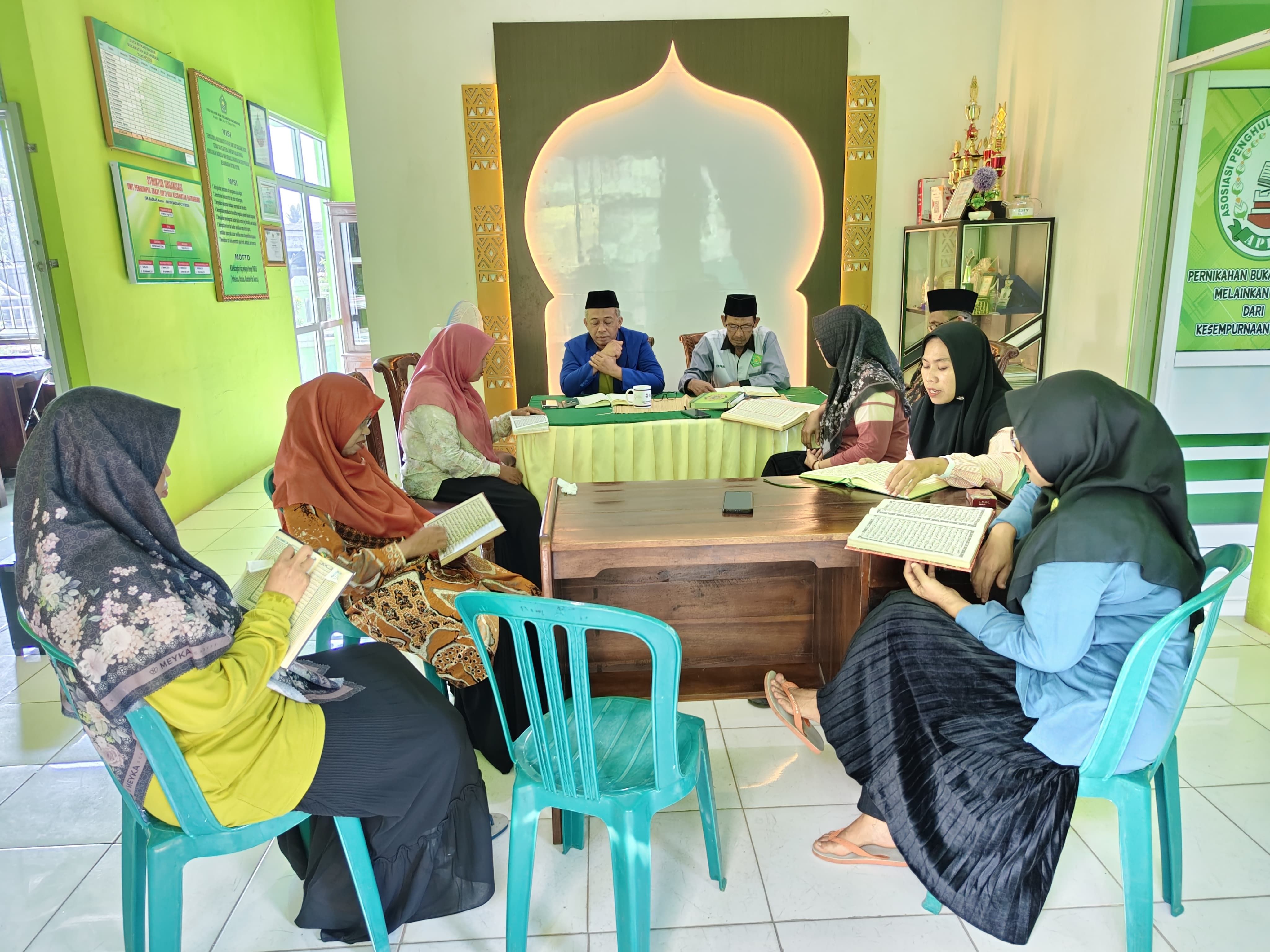 KUA Batanghari Rutin Gelar TAJUK, Wujudkan Nilai Ekoteologi Melalui Aksi Bersih Lingkungan