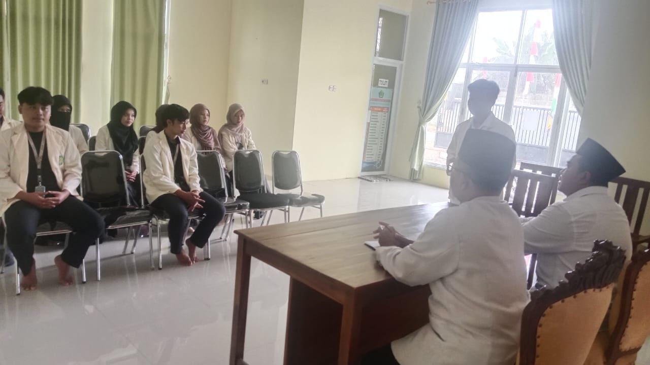 KUA Marga Tiga Terima Kunjungan Mahasiswa KKN Universitas PTIQ Jakarta