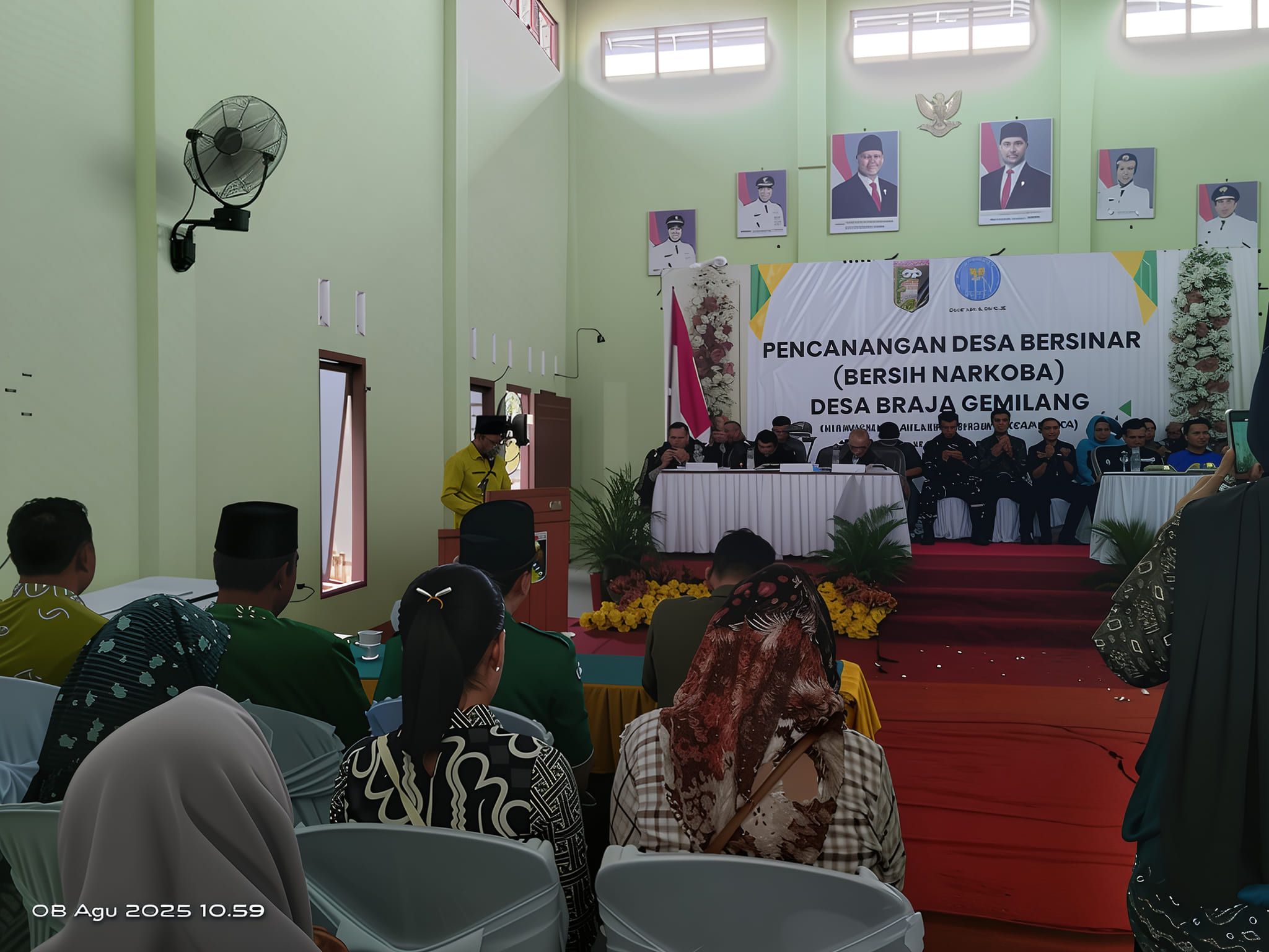 Kepala KUA Braja Selebah Pimpin Doa di Acara Pencanangan Desa Bersinar