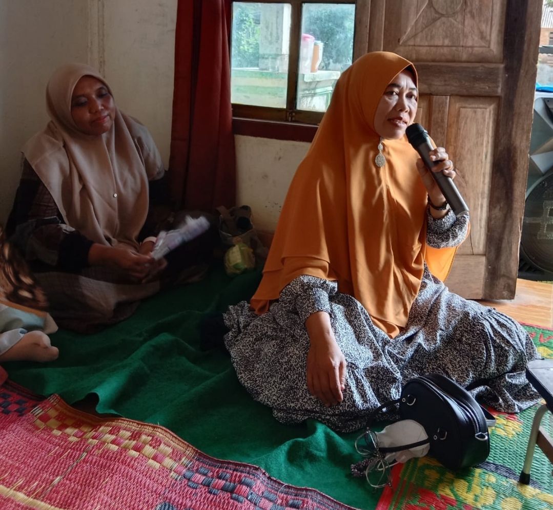 Penyuluh Agama Islam KUA Batanghari Isi Taklim di MT Al-Muslimah, Sampaikan Siraman Rohani dan Sosialisasi Program KUA