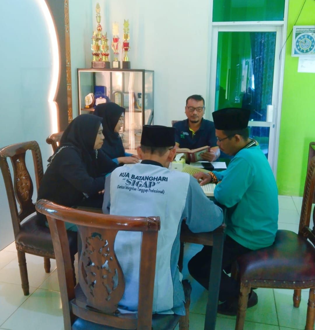 Tajuk KUA Batanghari: Menyemai Berkah di Hari Jumat Bersama Al-Qur’an