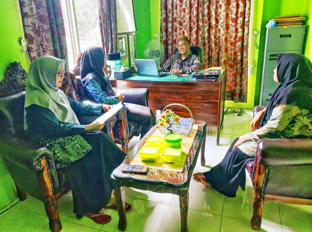 Dorong Digitalisasi dan Advokasi Wakaf, KUA Batanghari Lakukan Pengarahan Internal