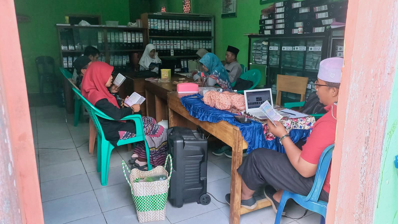 Jadikan Tilawah Sebagai Rutinitas,Awali Kegiatan mu dengan Al Qur'an 