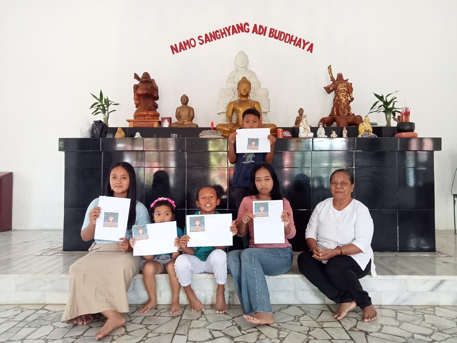 Sekolah Minggu di Vihara Buddha Amerta: Penyuluh KUA Batanghari Tanamkan Nilai Meditasi Sejak Dini