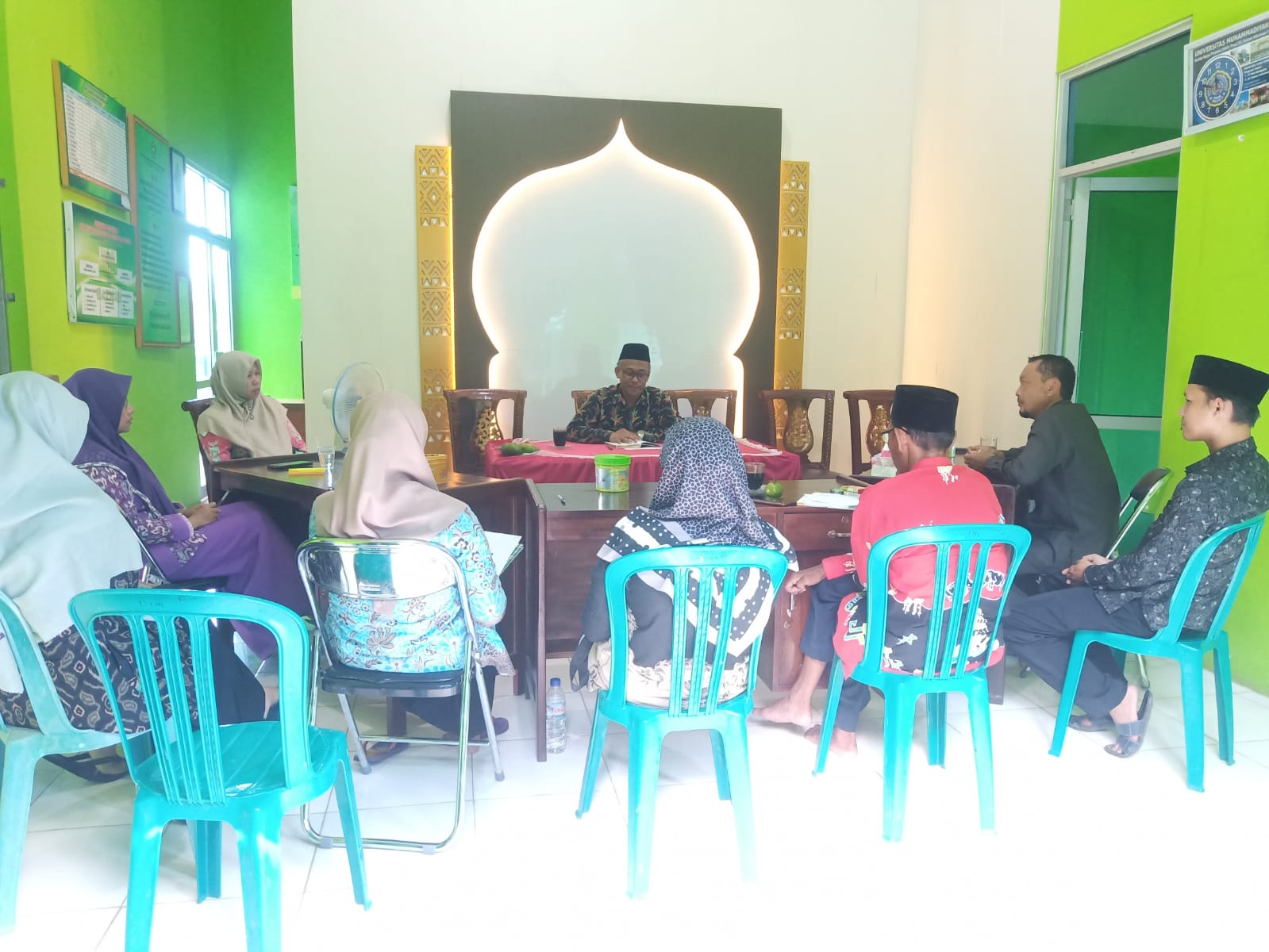 KUA Kecamatan Batanghari Gelar Rapat Koordinasi Intern untuk Tingkatkan Pelayanan Publik