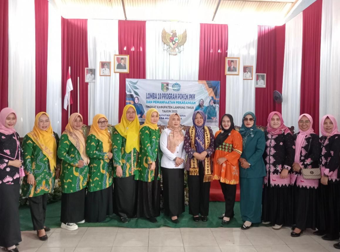 Penyuluh Agama Islam Kecamatan Sukadana Hadir Dalam Lomba 10 Program Pokok PKK 