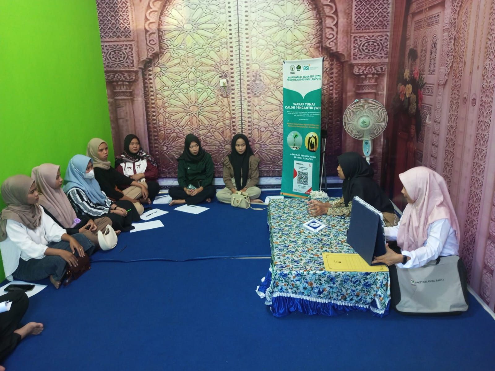 Penyuluh Agama Islam KUA Way Bungur Bimbing 7 Pasang Catin
