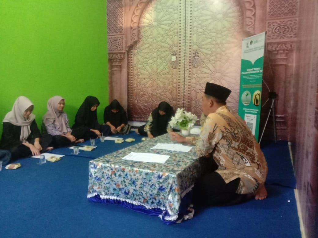 KUA WAY Bungur Beri Bimbingan Kepada 7 Calon Pengantin 