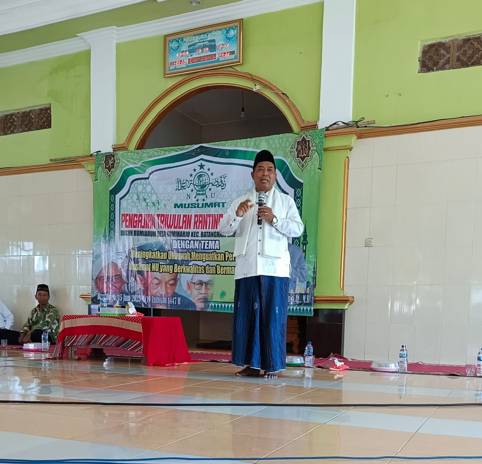 Perkuat Kerukunan Umat, KUA Batanghari Hadiri Pengajian Triwulan Ranting Muslimat NU Bumiharjo