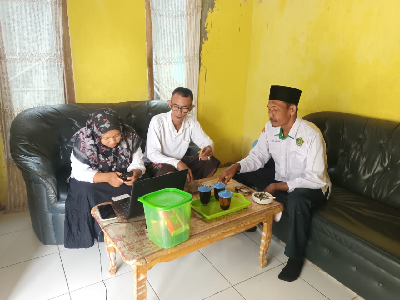 Dukung Pembinaan Literasi Keagamaan, Penyuluh KUA Batanghari Verifikasi Perpustakaan Masjid Darussalam
