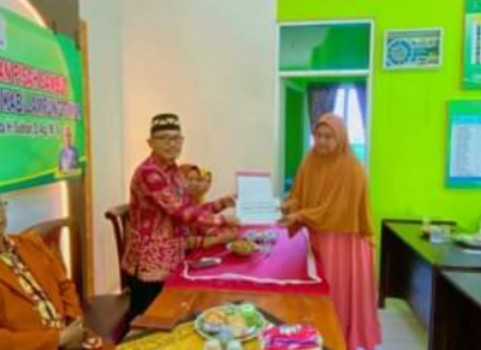 UPZ KUA Batanghari kembali Salurkan Bantuan Modal Usaha