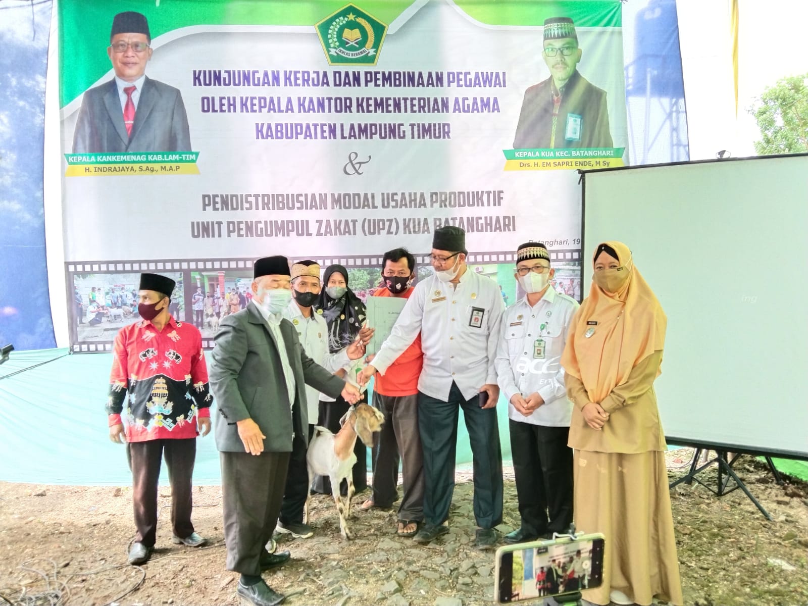 UPZ KUA BATANGHARI MENDISTRIBUSIKAN MODAL USAHA