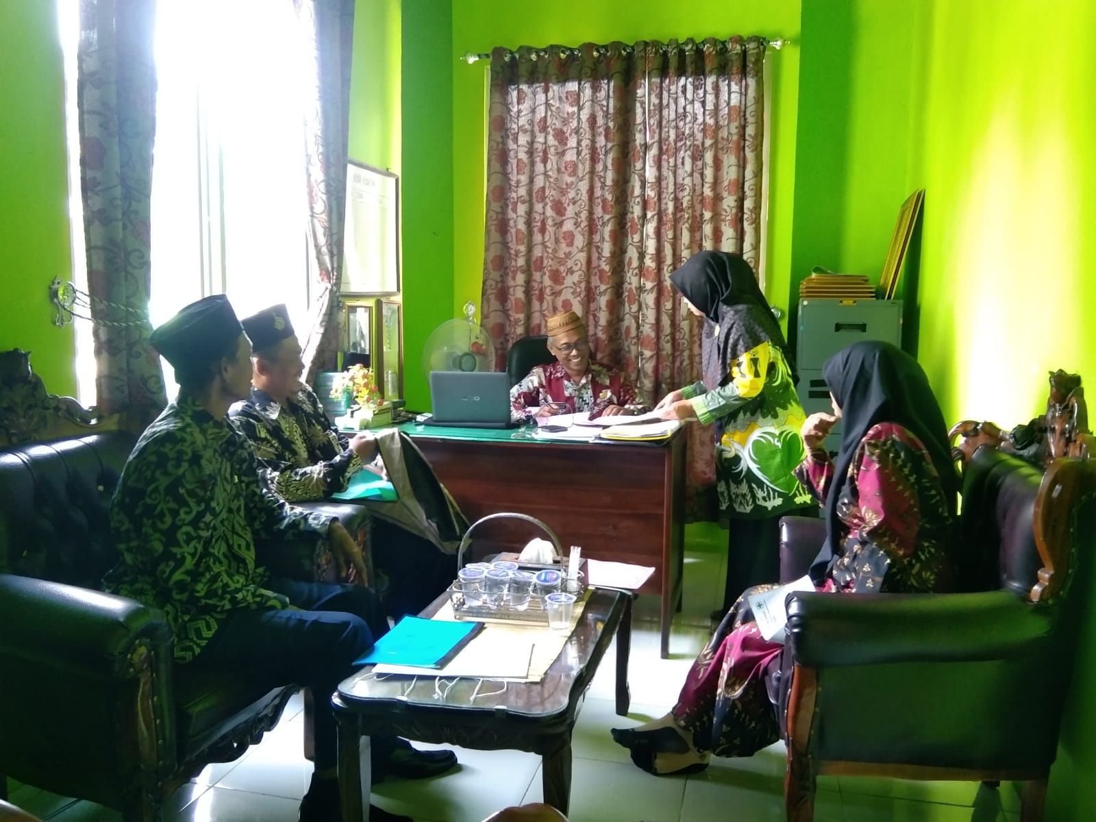 Koordinasi Penyuluh Agama Islam Non PNS Bersama Kepala KUA Batanghari dalam Evaluasi Kinerja Bulanan