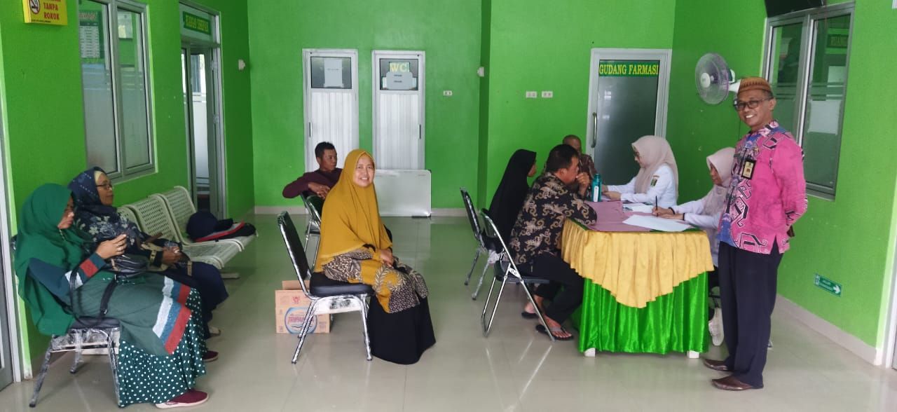 Kepala KUA Batanghari Tinjau Kesehatan Jamaah Haji di UPTD Puskesmas Batanghari: Pastikan Siap Fisik dan Mental ke Tanah Suci