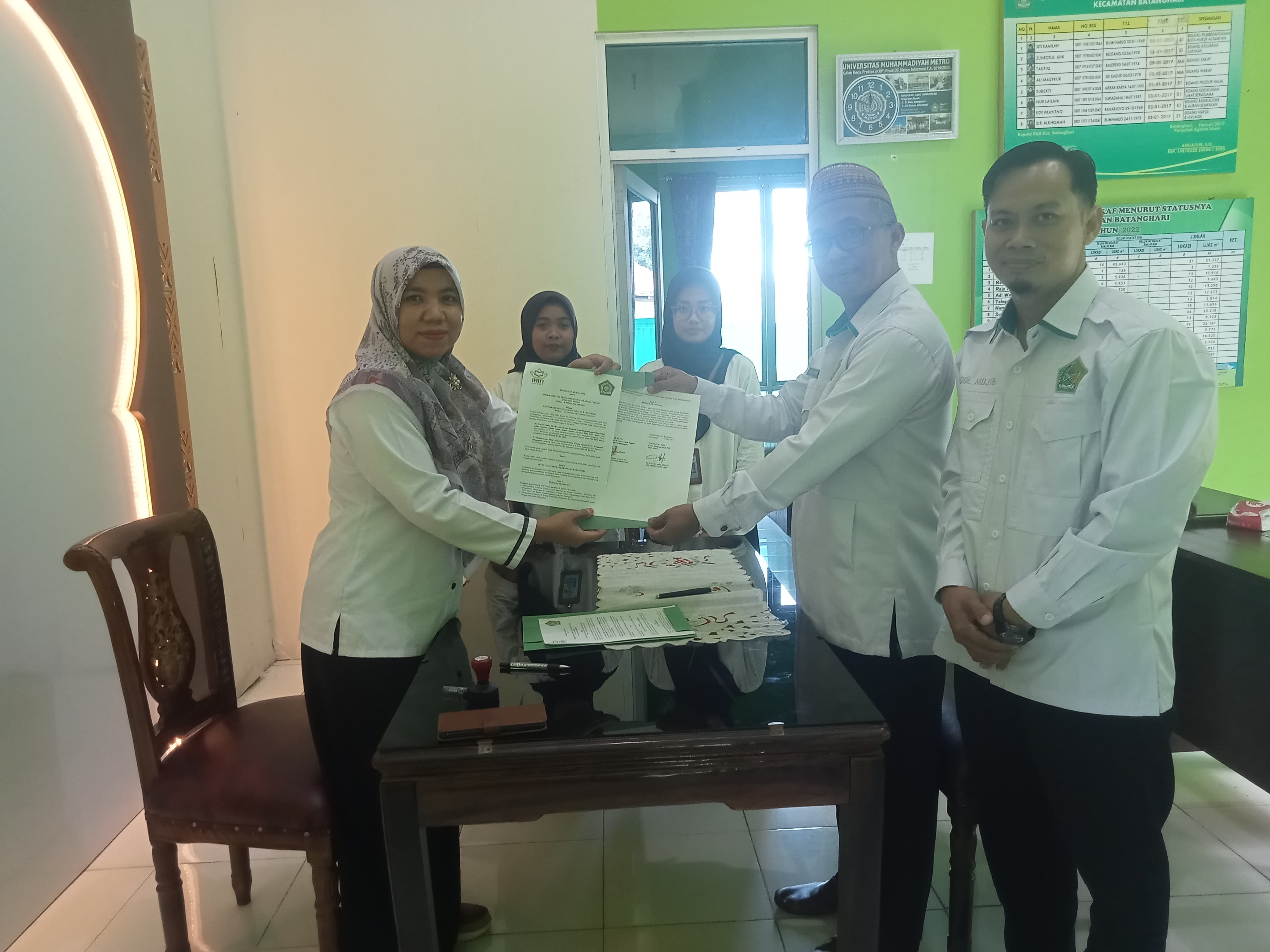 Sinergi Akademik dan Keagamaan: Prodi PMI IAIN Metro Jalin Kerja Sama Strategis dengan KUA Batanghari