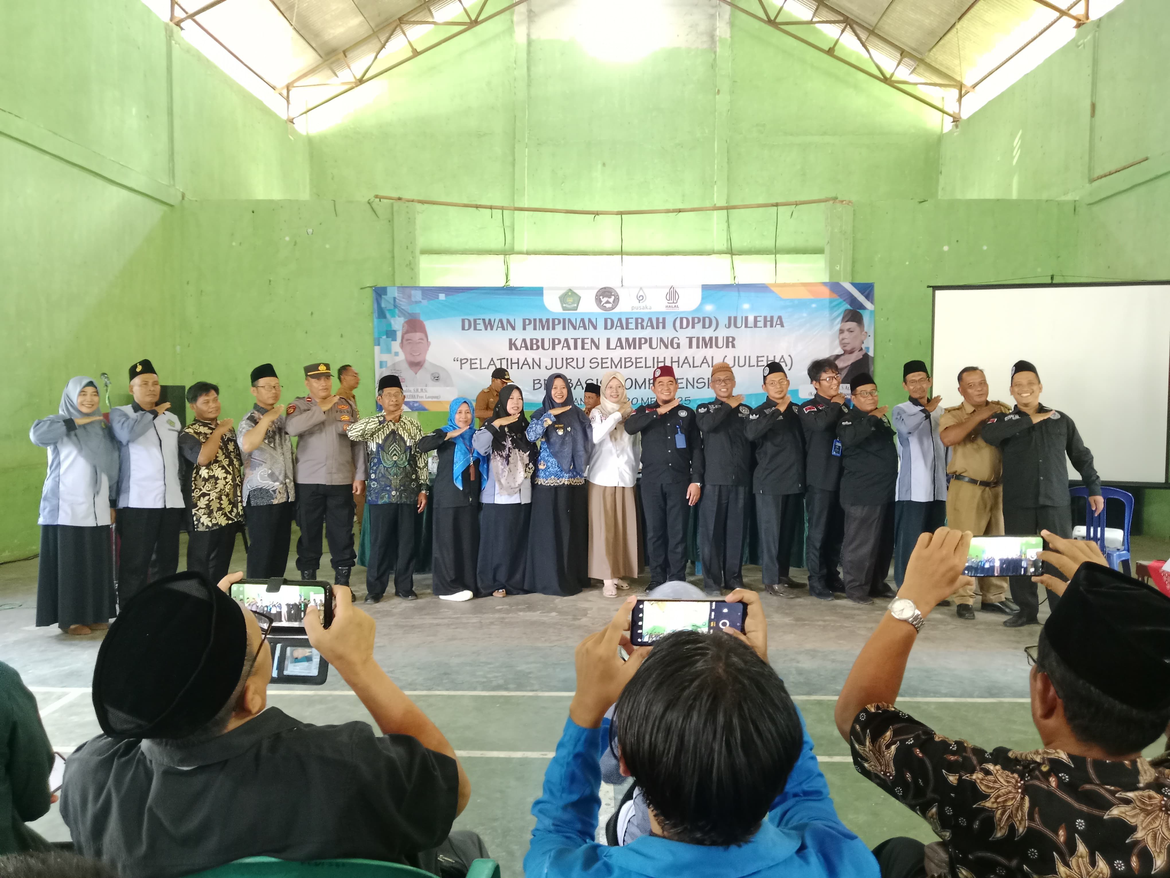 DPD Juleha Lampung Timur dan KUA Batanghari Gelar Pelatihan Juru Sembelih Halal Berbasis Kompetensi: 145 Peserta Antusias Ikuti Kegiatan
