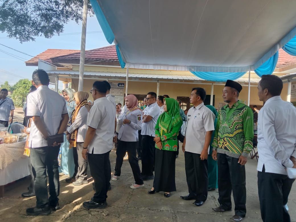 Kepala KUA dan PAIF Pekalongan Hadiri Lomba Evaluasi Perkembangan Desa/Kelurahan Tingkat Provinsi Lampung
