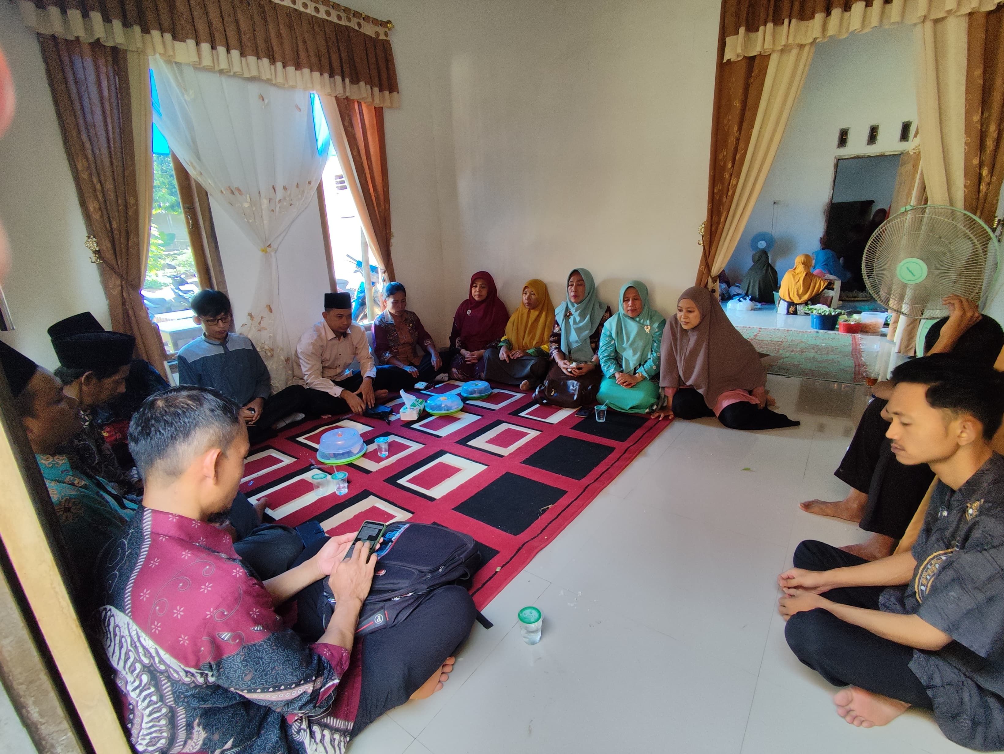 KUA Pekalongan Gelar Rapat Koordinasi Bahas Program Kerja Tahun 2025