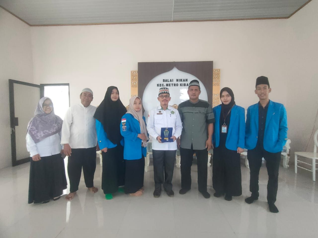 KUA Metro Kibang Lepas Mahasiswa Magang UIN Jurai Siwo Metro dalam Acara Seremonial Sederhana