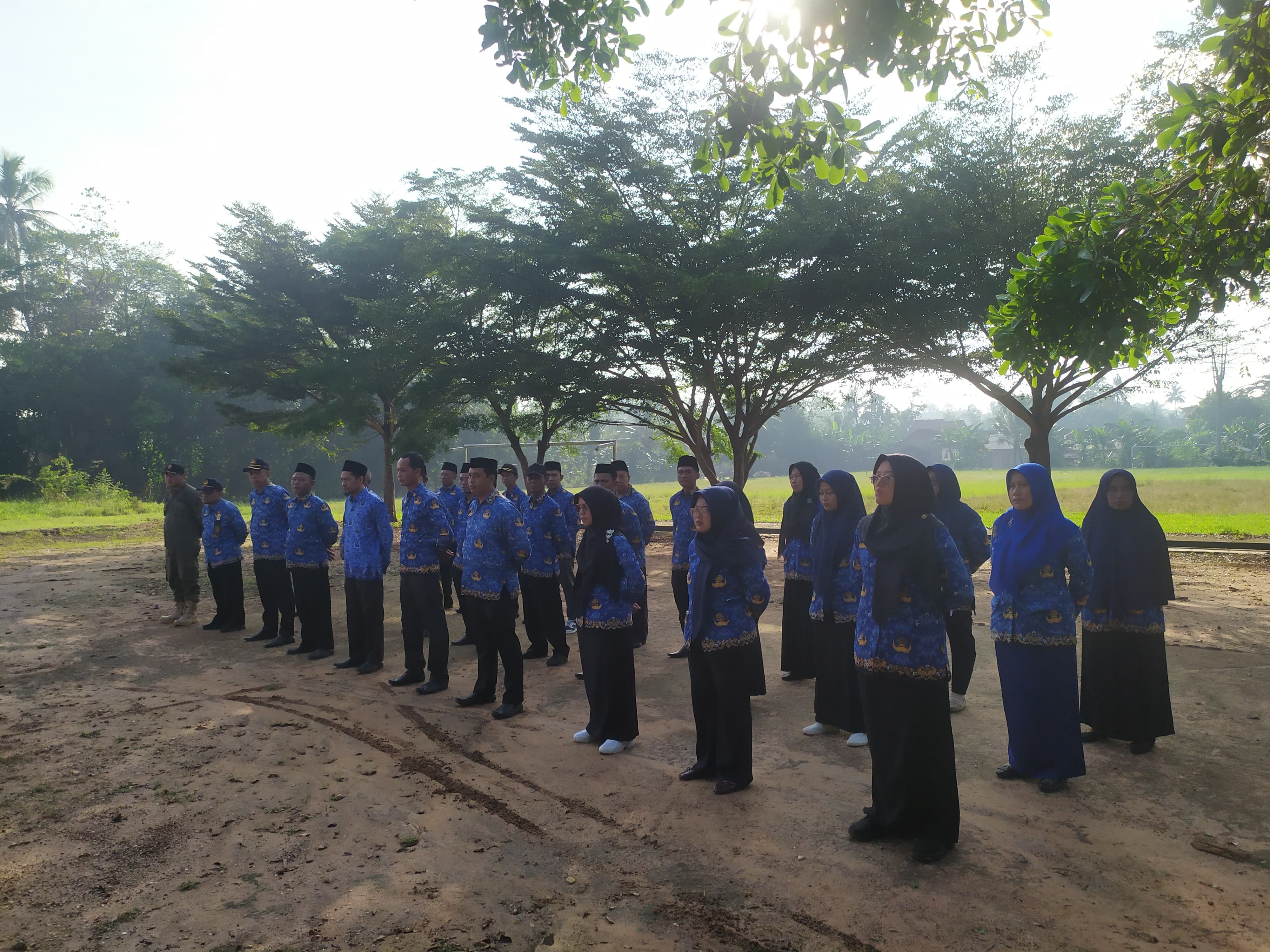 Apel Bulanan 17 Juni di Desa Jaya Asri Berjalan Khidmat, Dihadiri Instansi dan KUA Metro Kibang