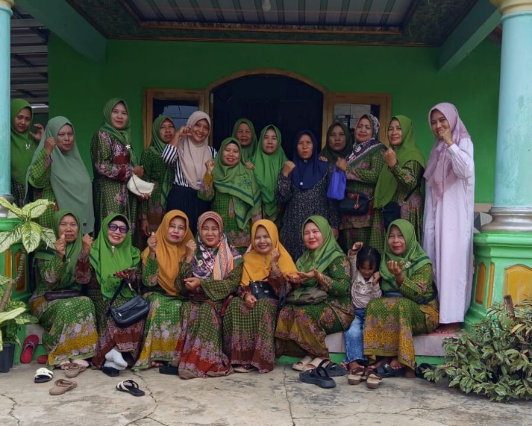 Penyuluh Agama KUA Batanghari Sosialisasikan Wajib Halal Oktober dan Izin Operasional Majelis Taklim