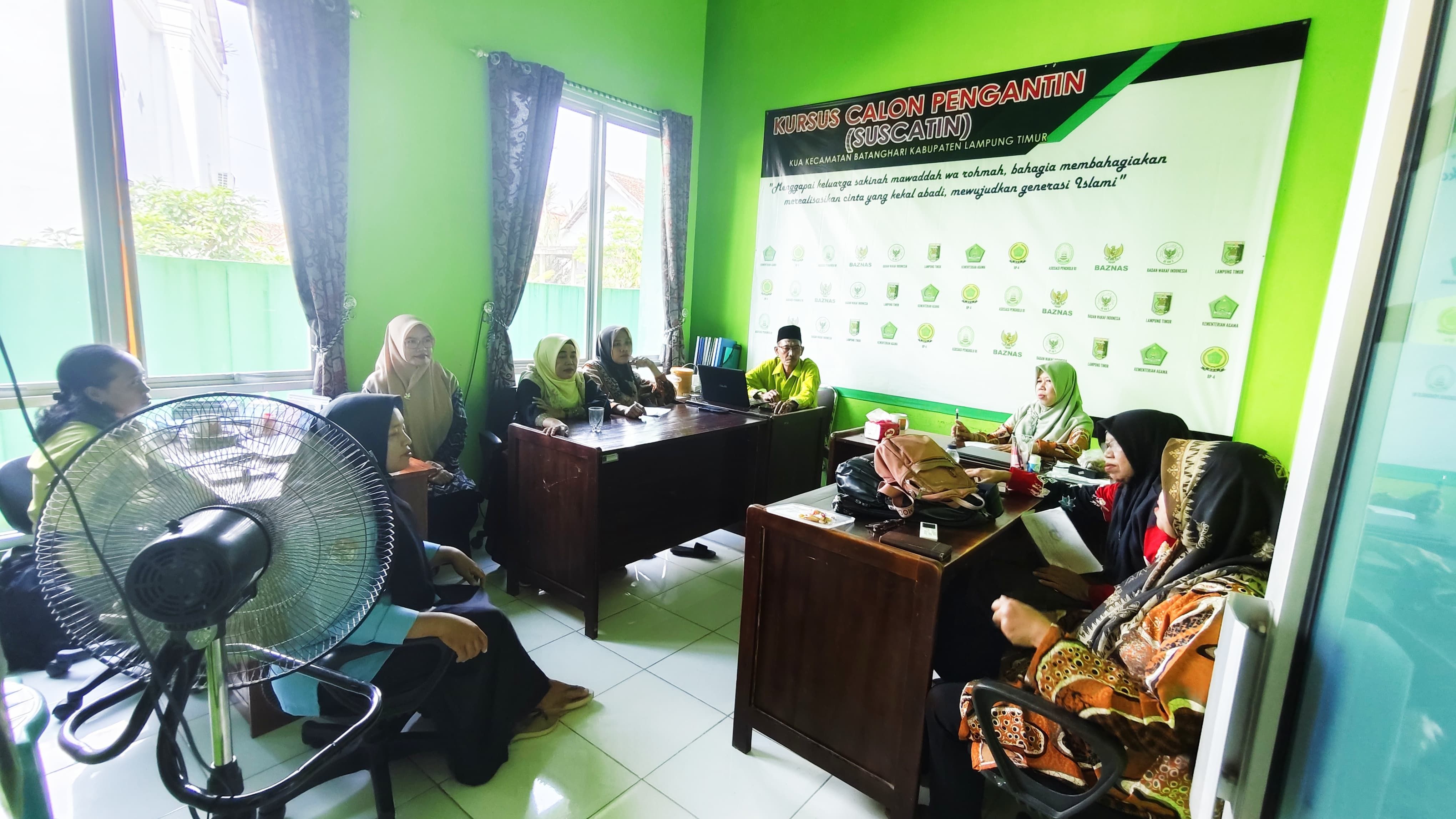 Penyuluh Agama KUA Batanghari Gelar Rakor Bulanan, Bahas Penguatan Program dan Konten Digital