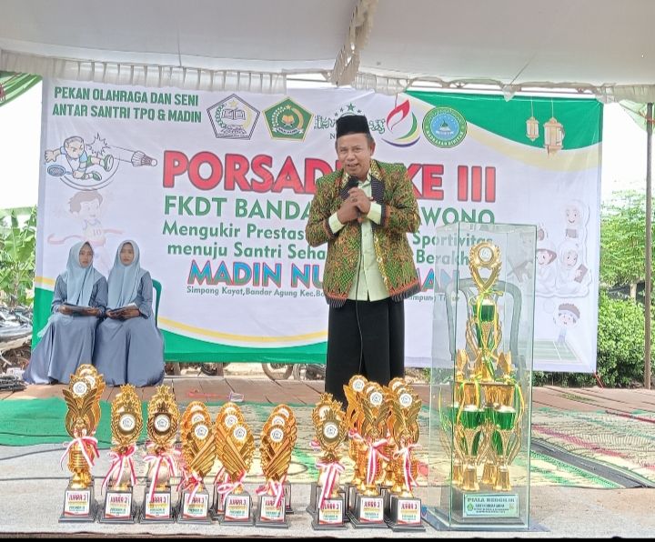 Suripno Membuka Porsadin III Kecamatan Bandar Sribawono 