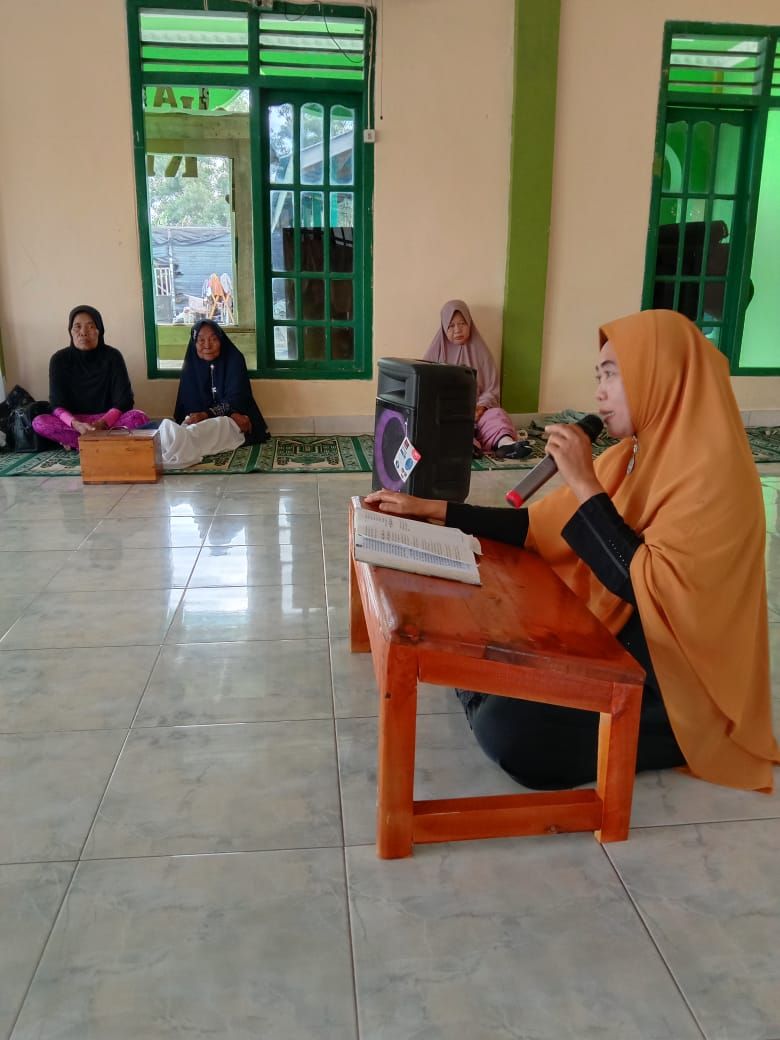 PAI KUA Batanghari Sampaikan Tausiyah dan Program Layanan Umat di Majelis Taklim Al-Muslimah