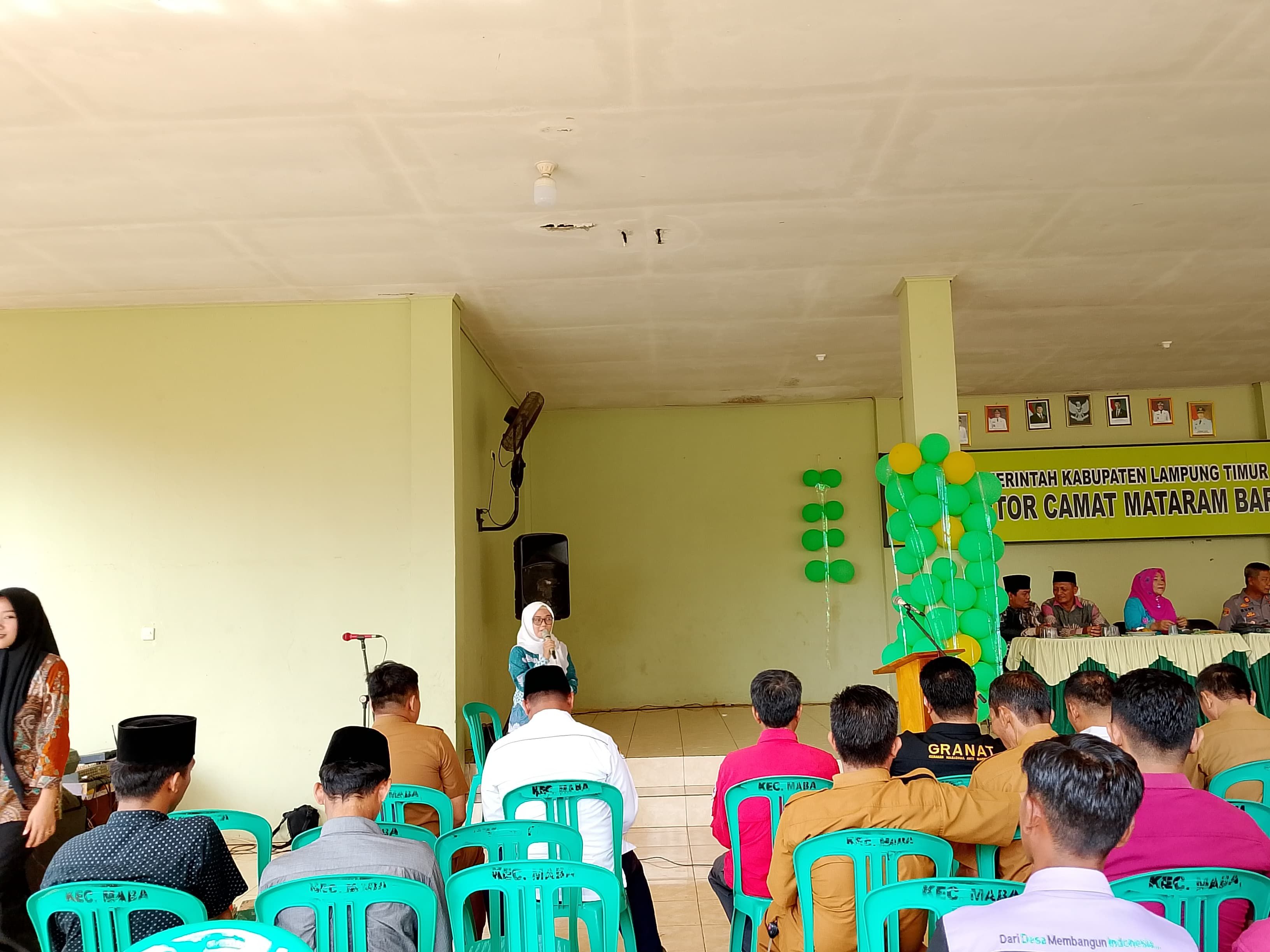 Fina Roviana Tampilkan Dedikasi Saat Pandu Acara Purna Tugas Camat Mataram Baru