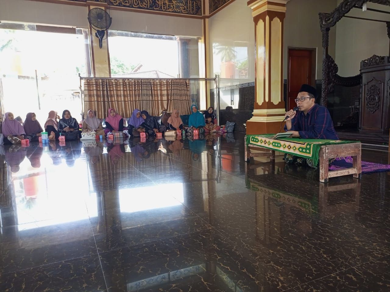 Penyuluh Agama Islam PPPK Labuhan Ratu Ajak Jamaah Tebar Kasih Sayang pada Penyuluhan Rutin