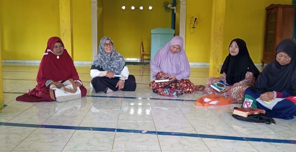 Herlina Apriyani sampaikan Materi Keutamaan Puasa Asyura di Majelis Ta'lim Darussalam